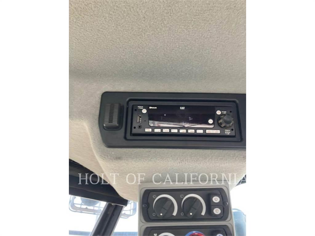 CAT 966M HL Фронтальные погрузчики