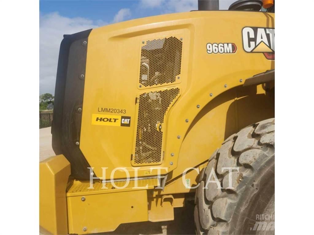 CAT 966M QC Фронтальные погрузчики