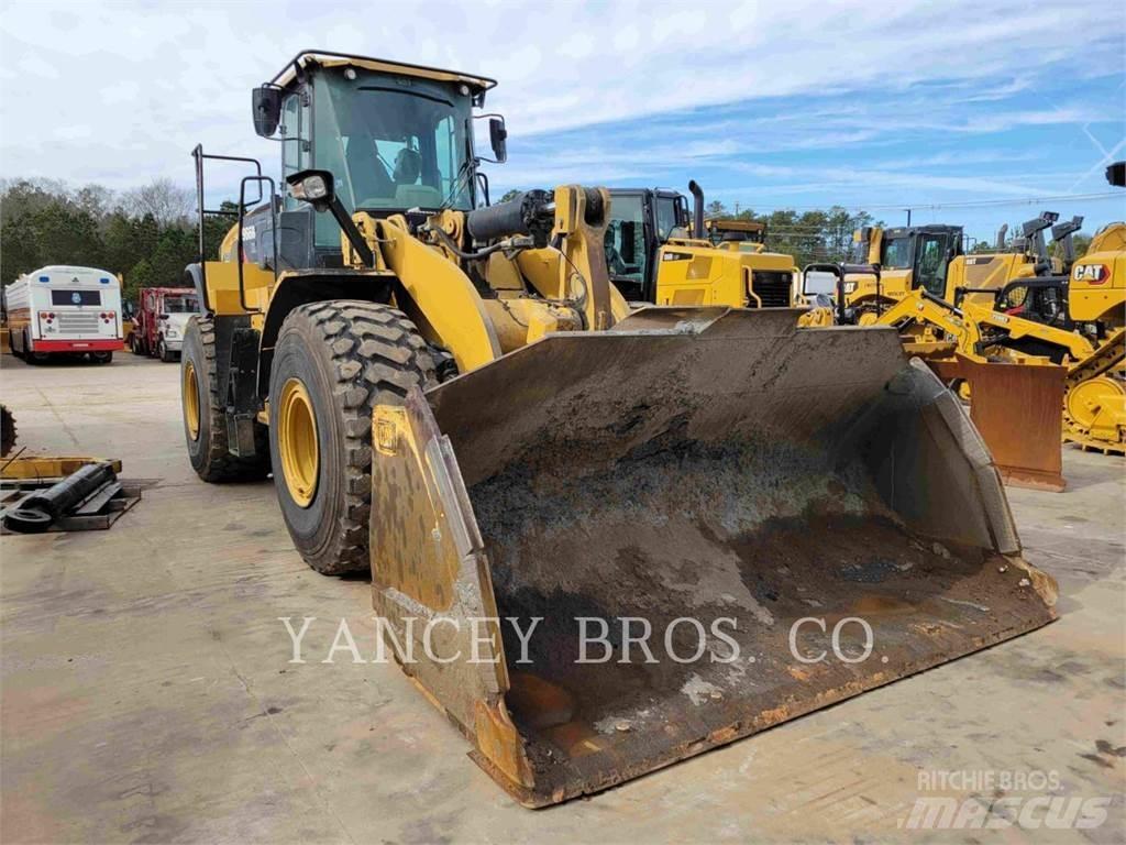 CAT 966M XE Фронтальные погрузчики