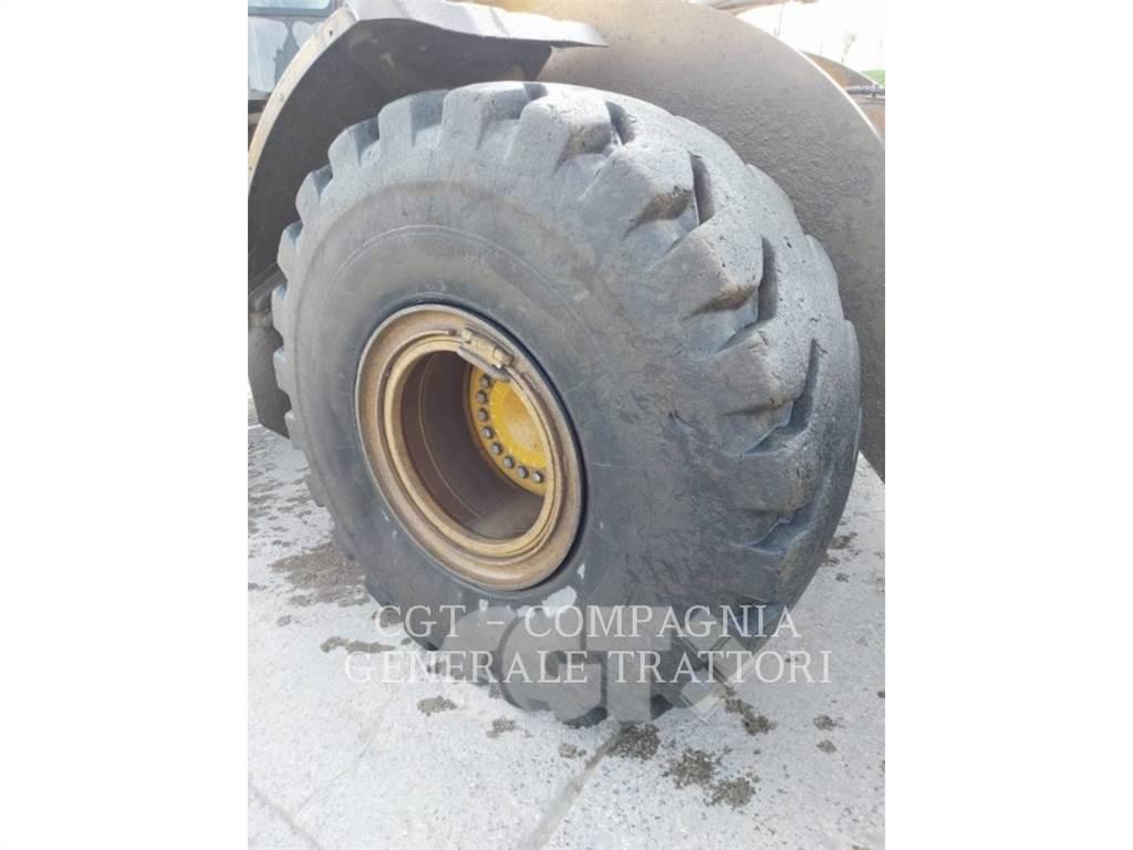 CAT 966M XE Фронтальные погрузчики