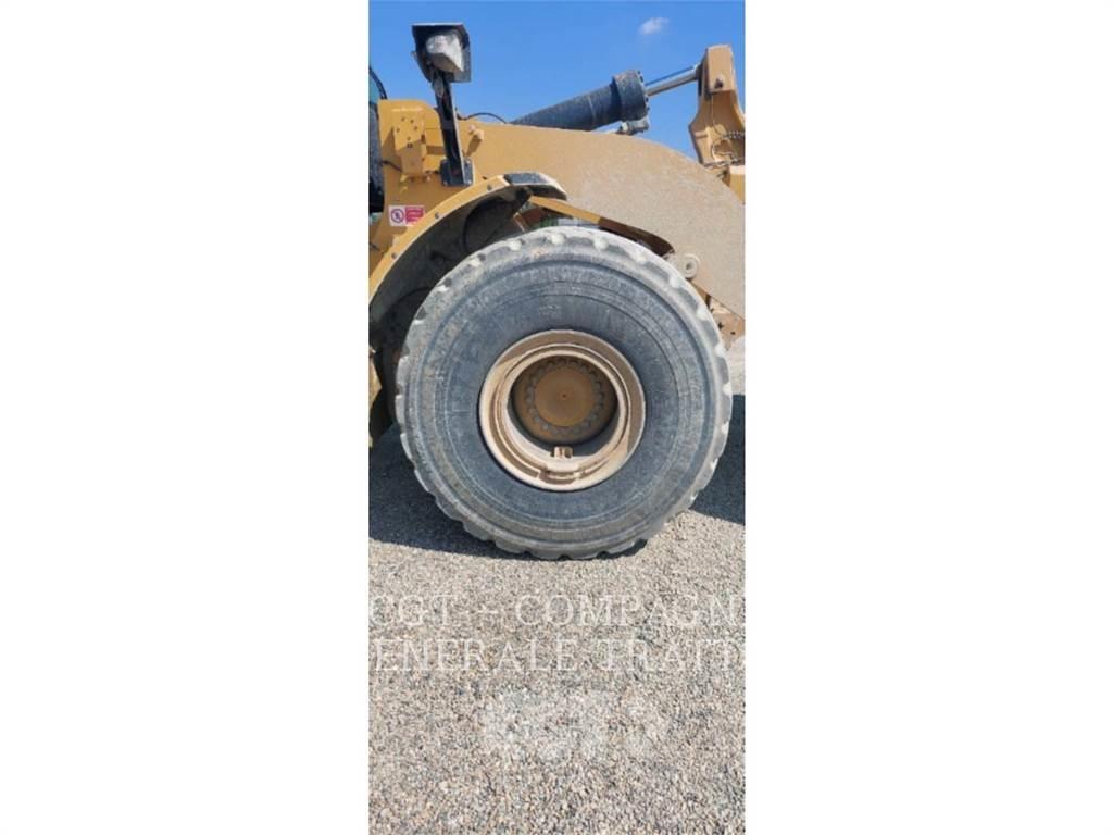 CAT 966M XE Фронтальные погрузчики