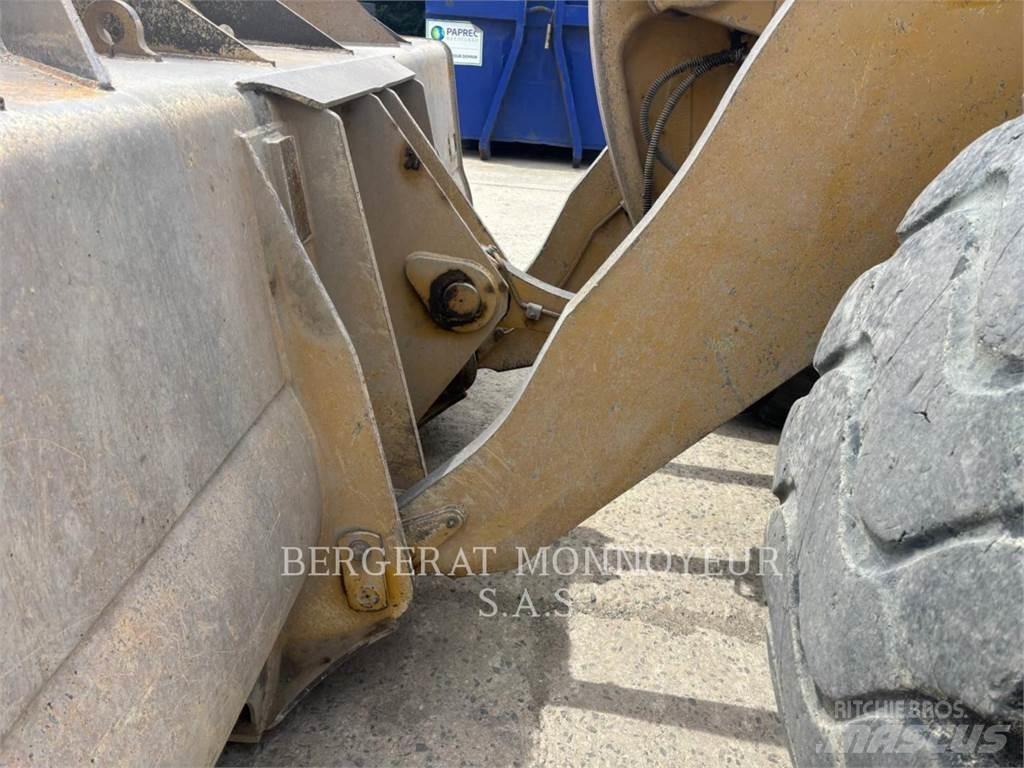 CAT 966M XE Фронтальные погрузчики