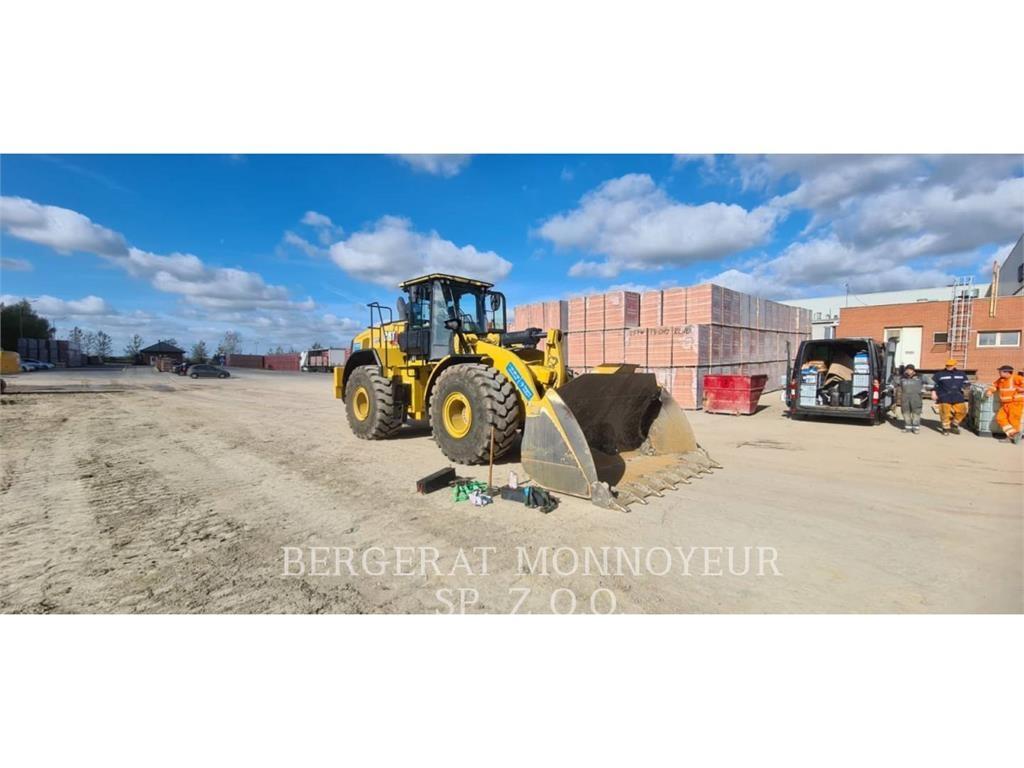 CAT 972 Фронтальные погрузчики