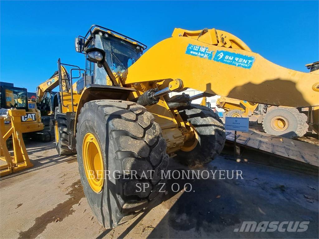CAT 972 Фронтальные погрузчики