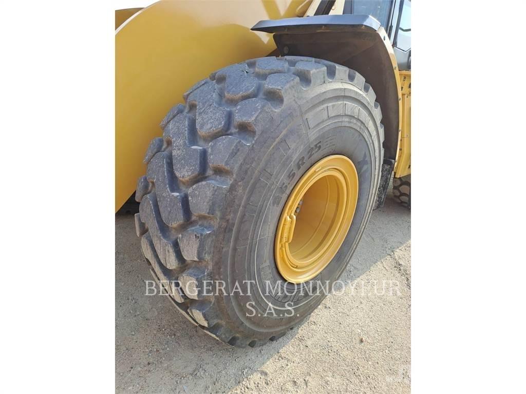 CAT 972 XE Фронтальные погрузчики