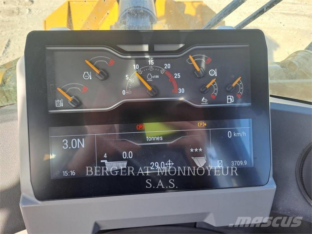 CAT 972 XE Фронтальные погрузчики