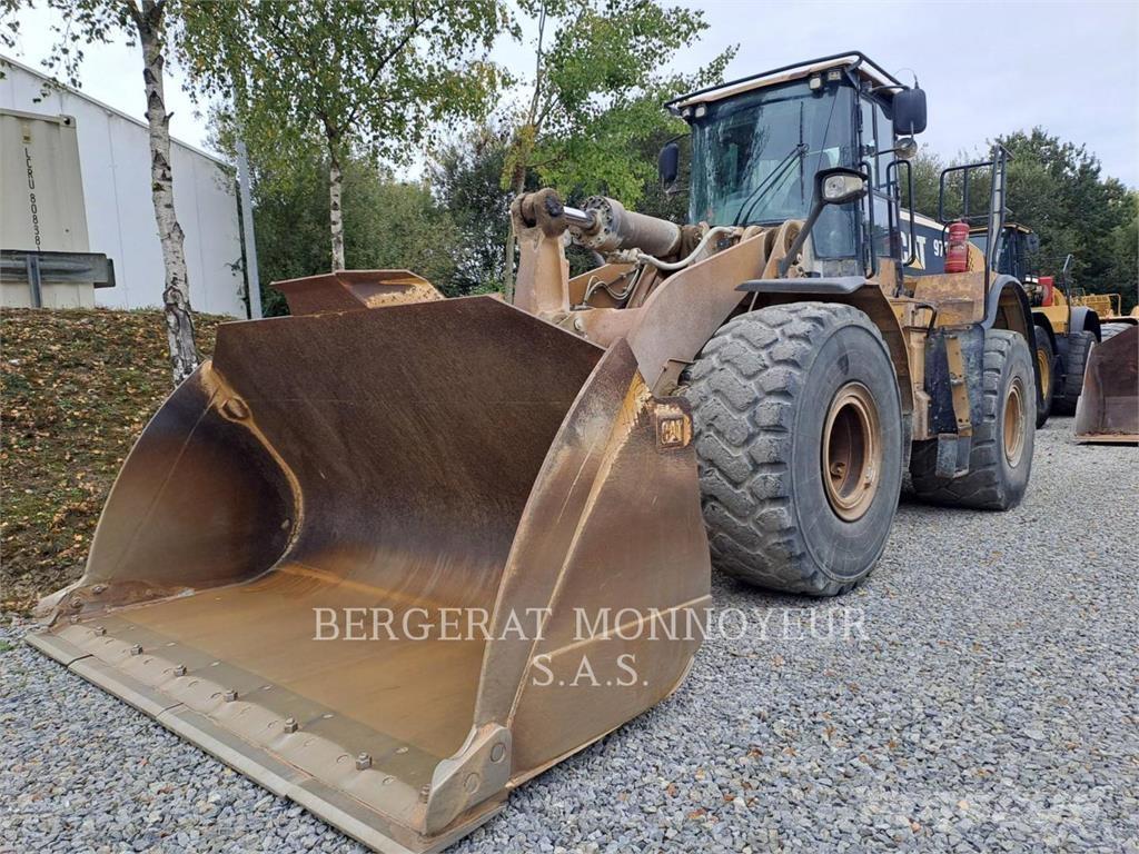 CAT 972K Фронтальные погрузчики