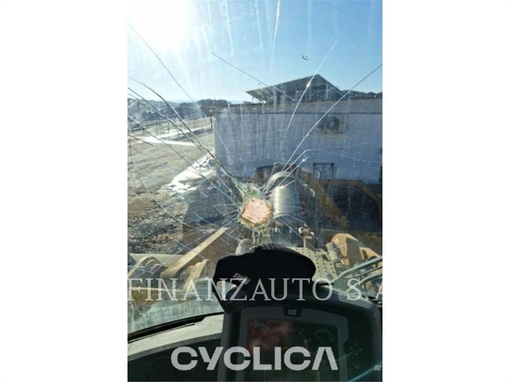 CAT 972K Фронтальные погрузчики
