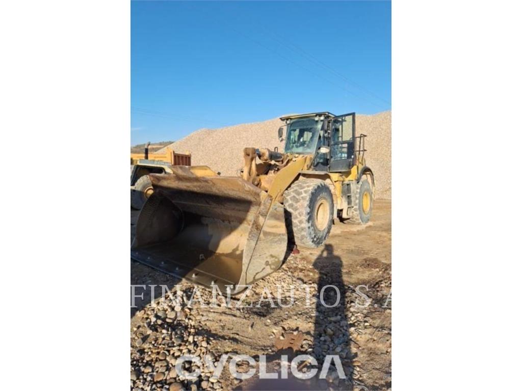 CAT 972K Фронтальные погрузчики
