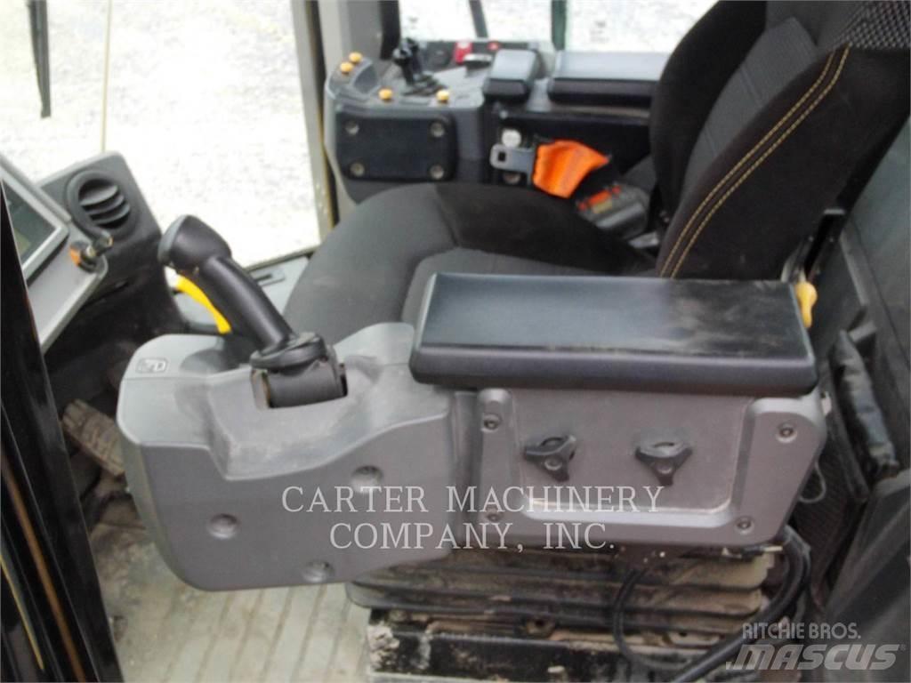 CAT 972M Фронтальные погрузчики