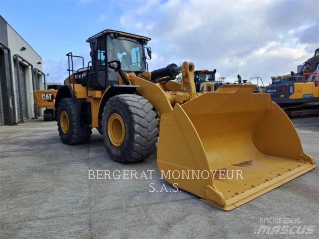 CAT 972M Фронтальные погрузчики