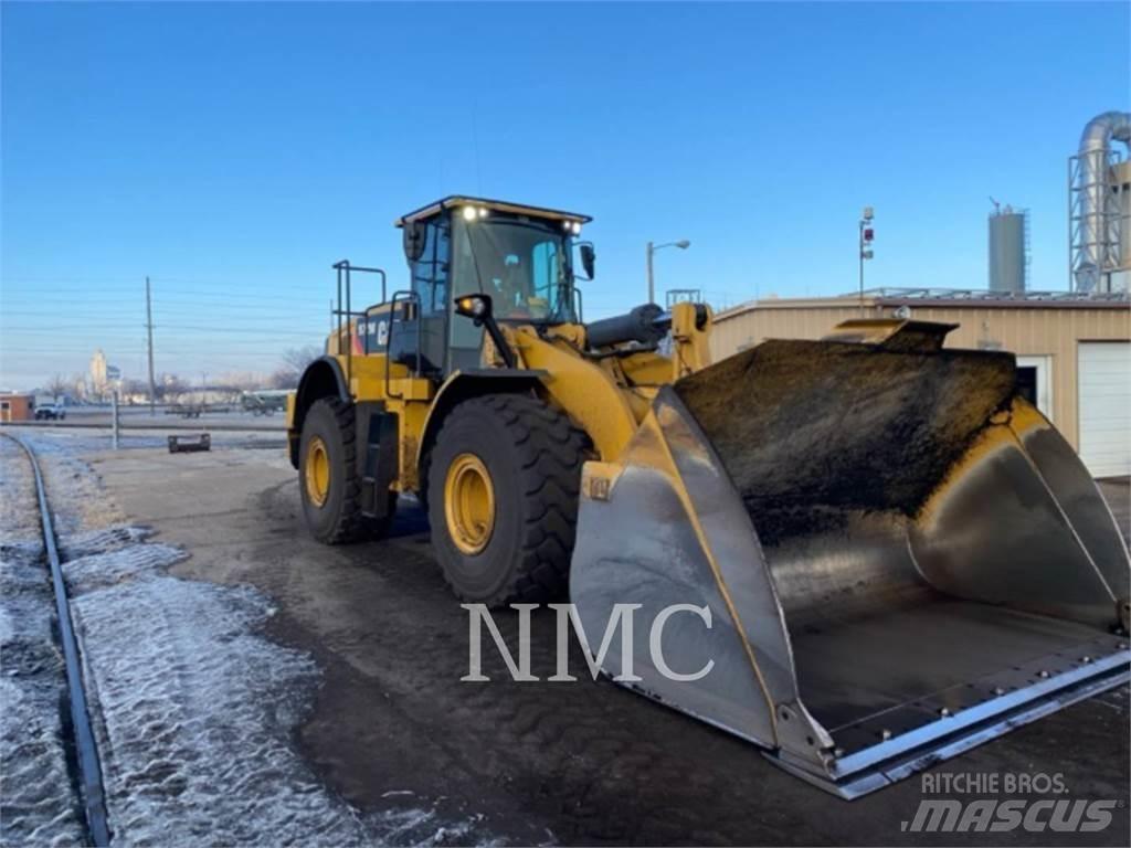 CAT 972M Фронтальные погрузчики