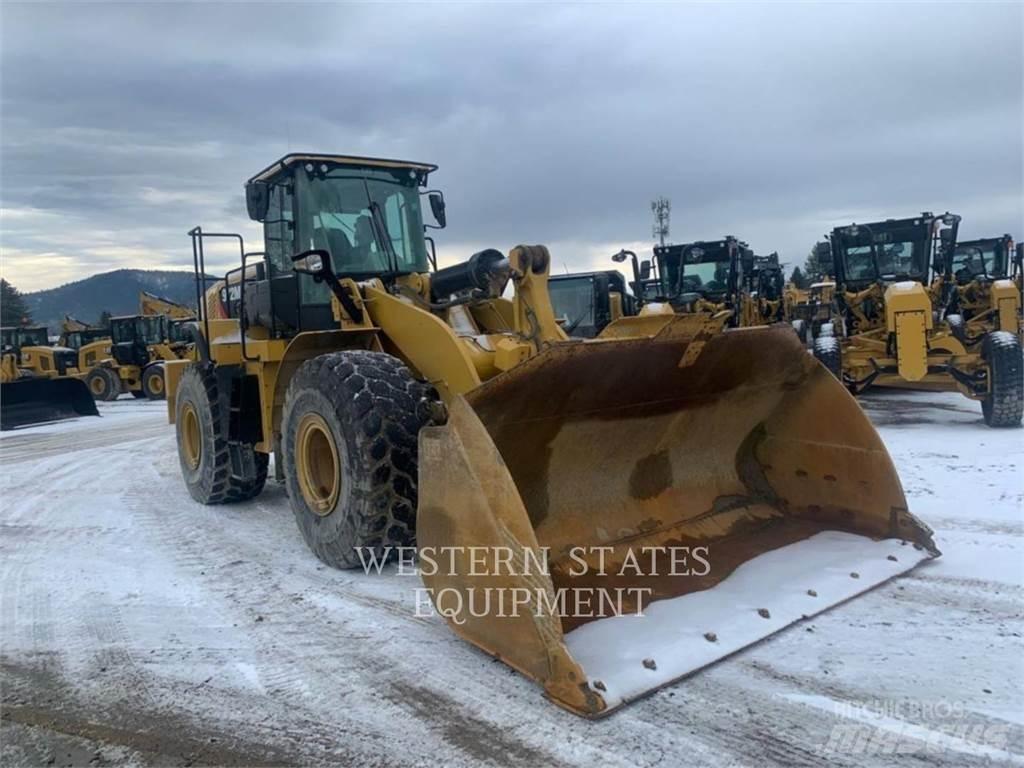 CAT 972M Фронтальные погрузчики