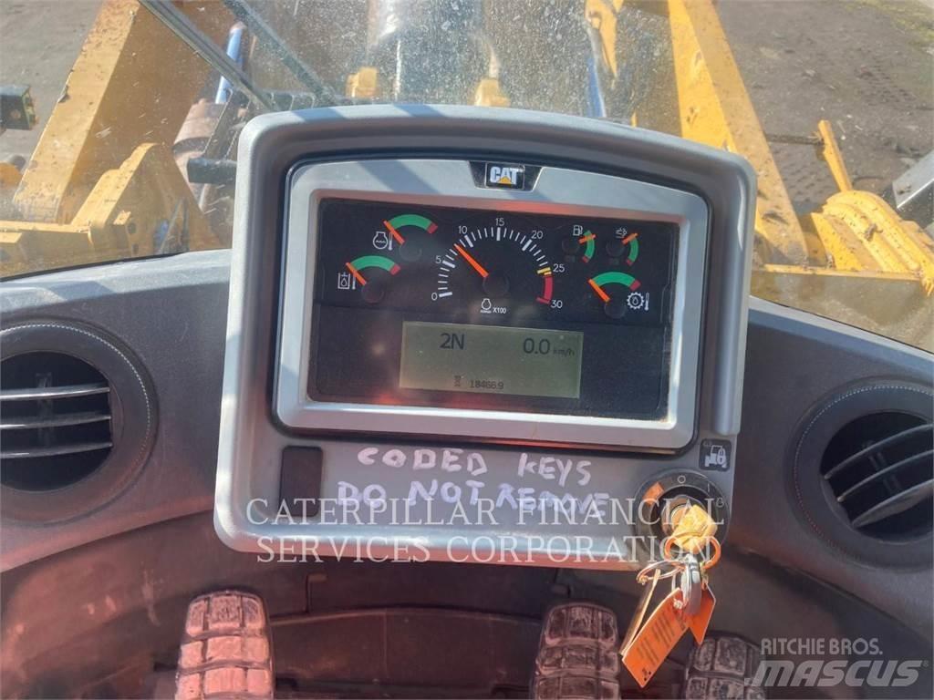 CAT 972M Фронтальные погрузчики