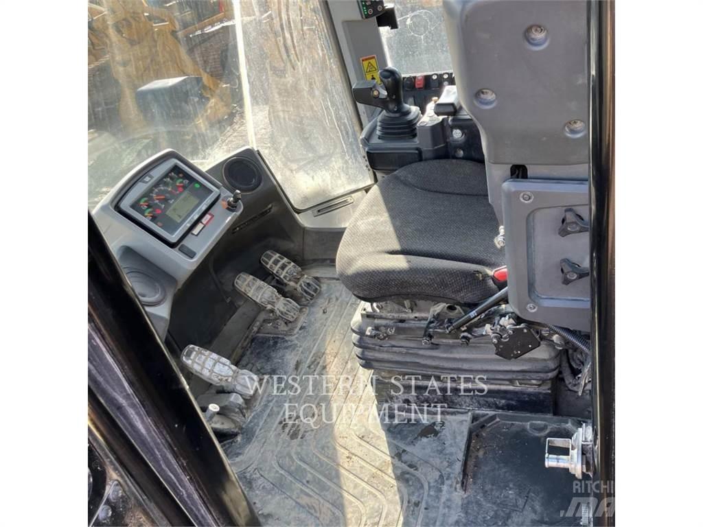 CAT 972M Фронтальные погрузчики