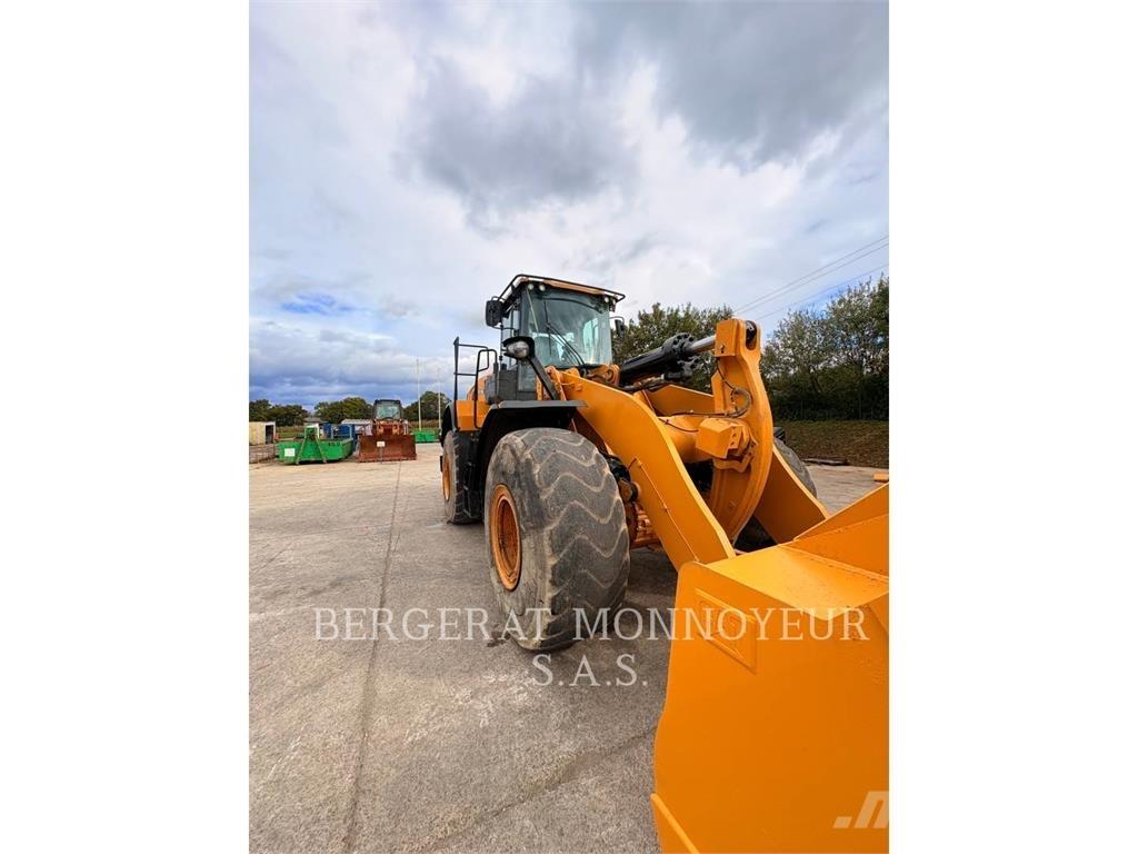 CAT 972M Фронтальные погрузчики