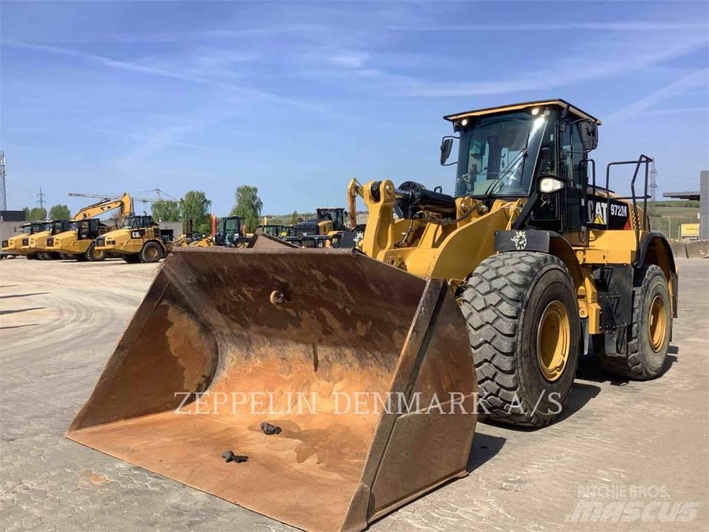 CAT 972M Фронтальные погрузчики