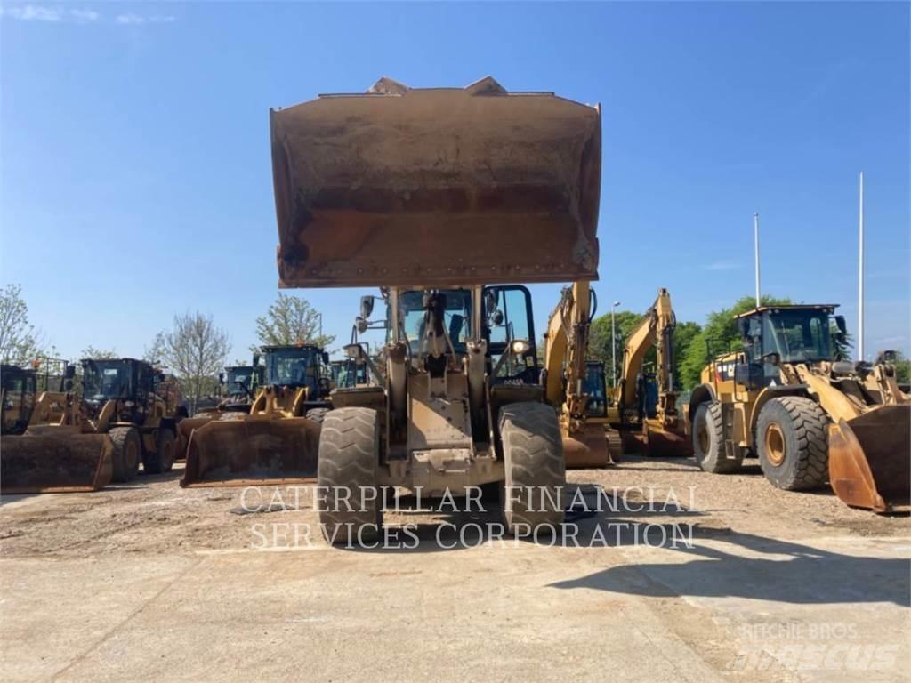 CAT 972M Фронтальные погрузчики