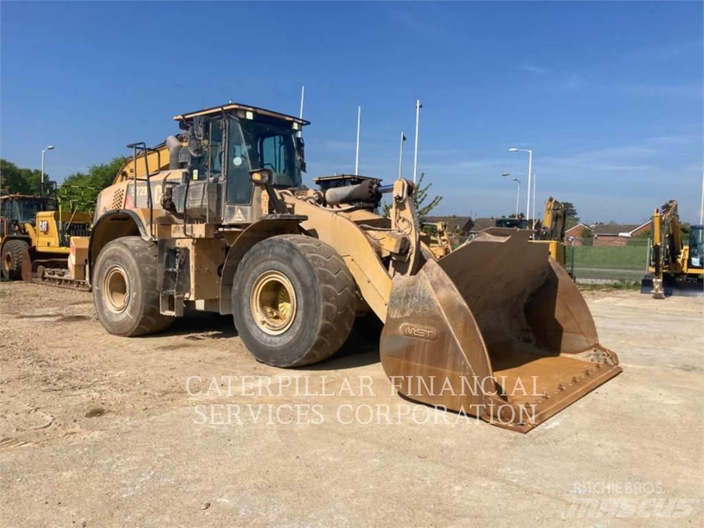 CAT 972M Фронтальные погрузчики