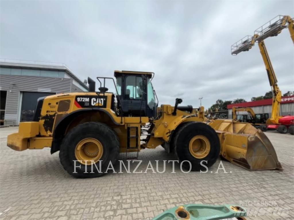 CAT 972M Фронтальные погрузчики
