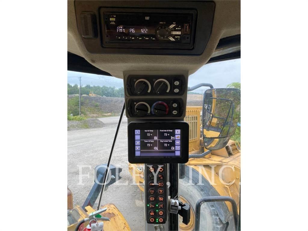 CAT 972M Фронтальные погрузчики