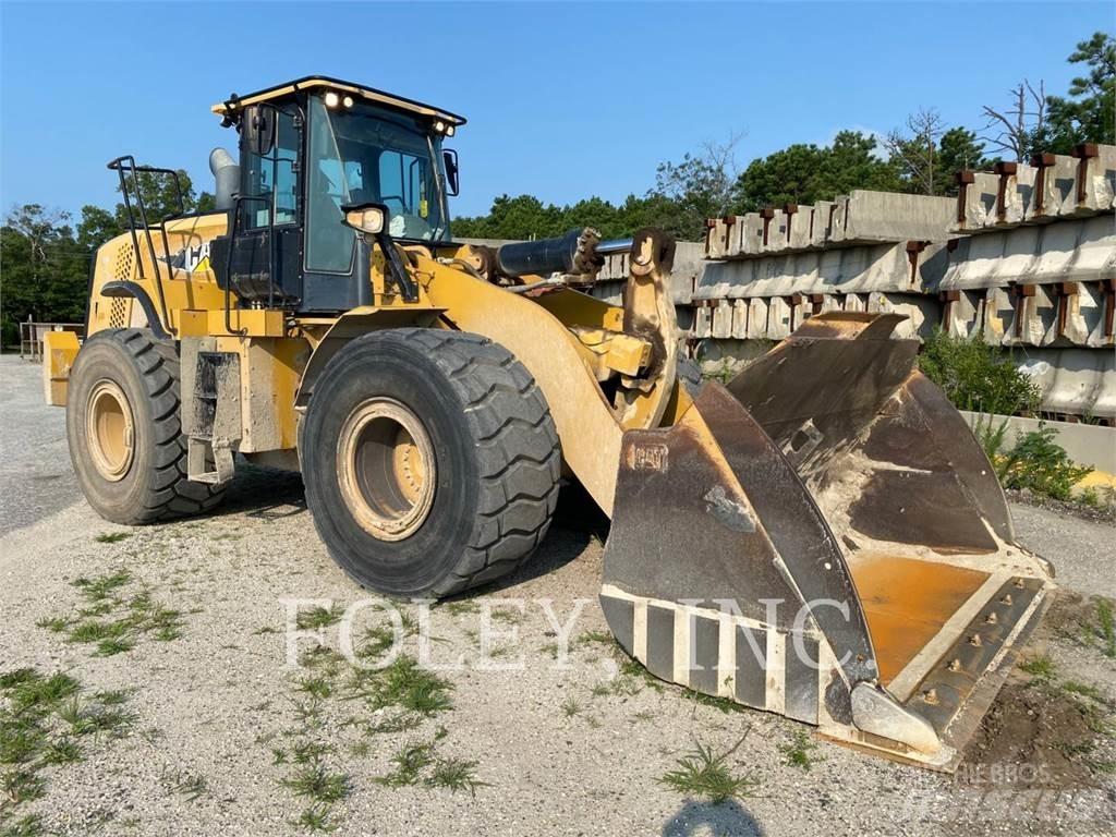 CAT 972M Фронтальные погрузчики