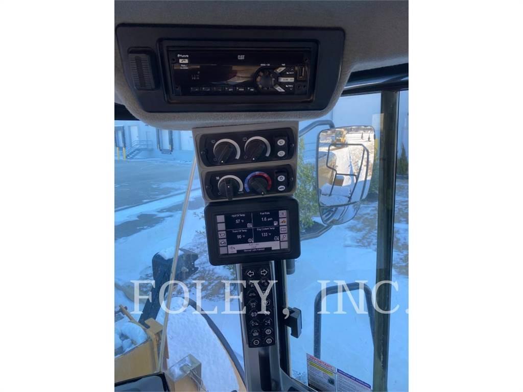 CAT 972M Фронтальные погрузчики