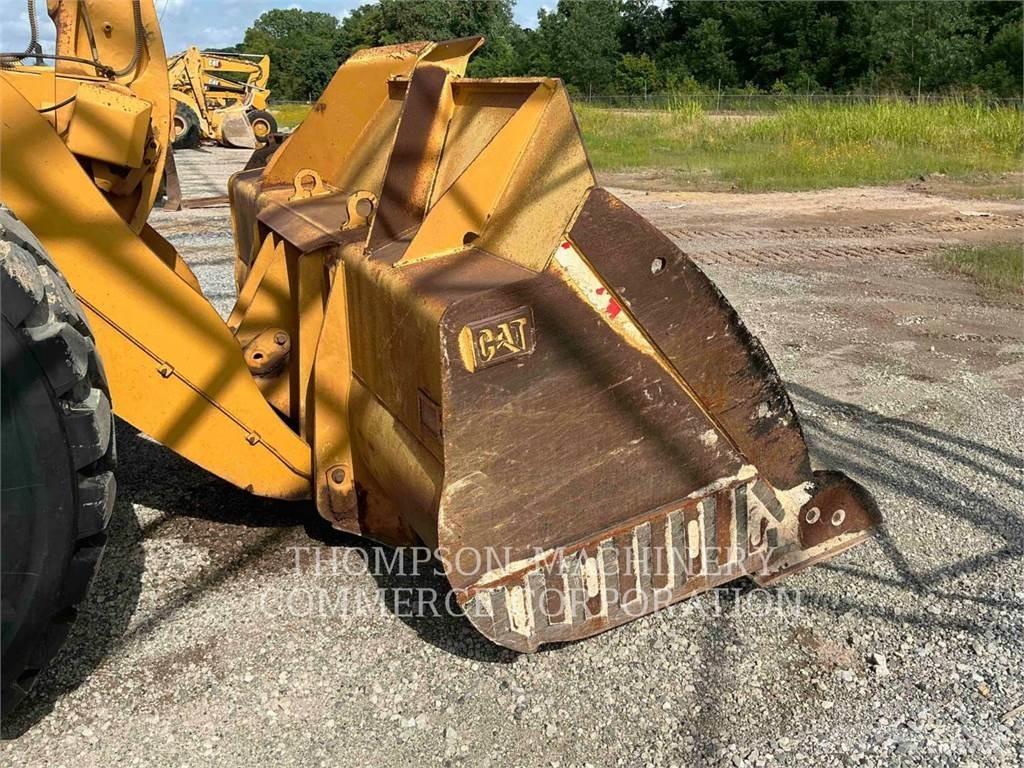 CAT 972M Фронтальные погрузчики