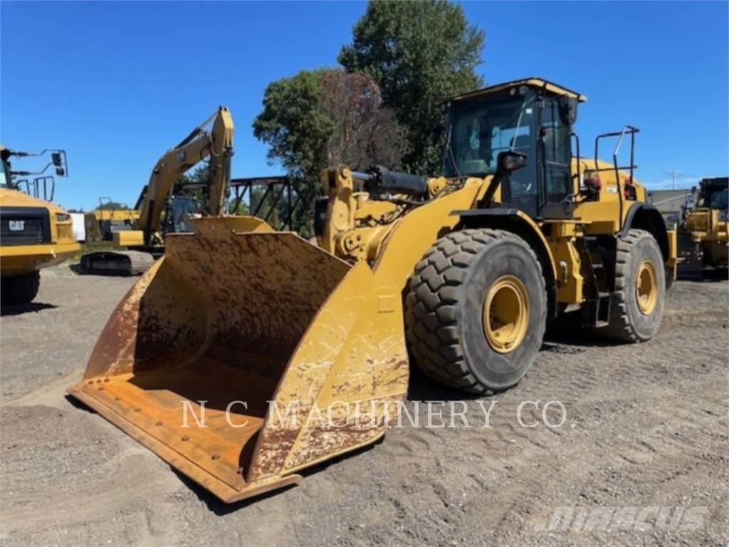 CAT 972M Фронтальные погрузчики