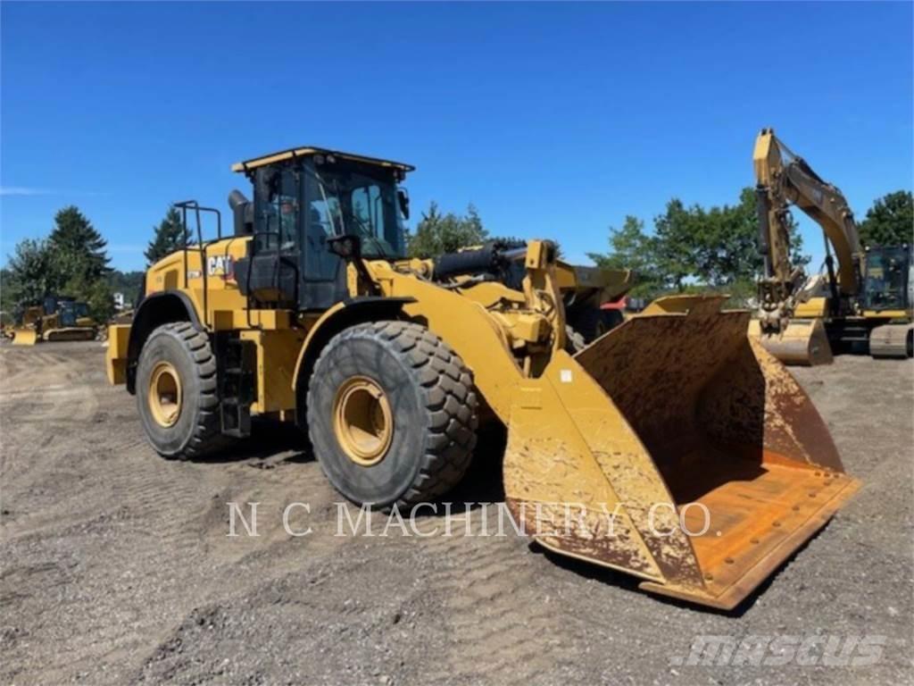 CAT 972M Фронтальные погрузчики