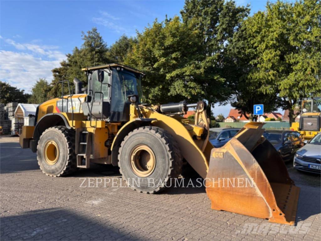 CAT 972M Фронтальные погрузчики