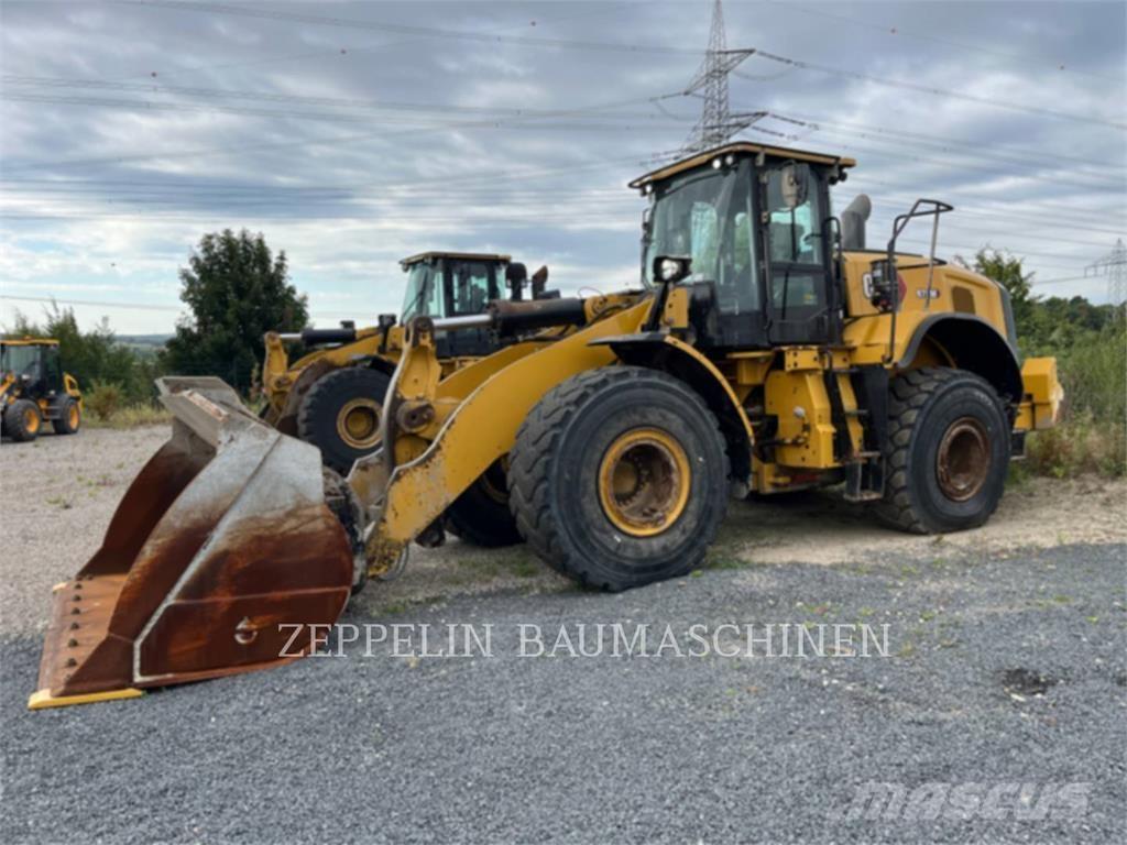 CAT 972M Фронтальные погрузчики