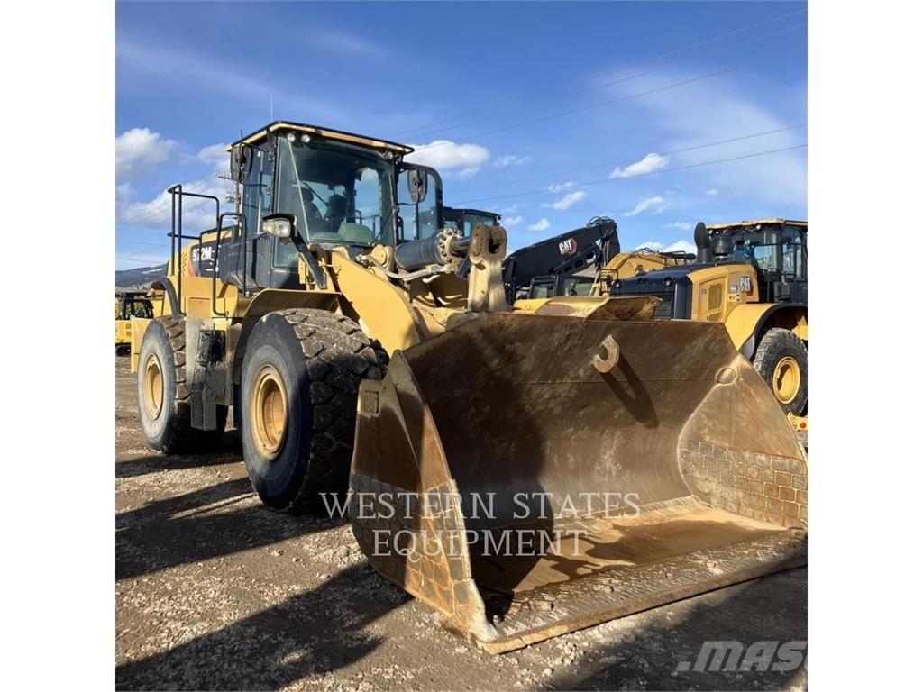 CAT 972M Фронтальные погрузчики