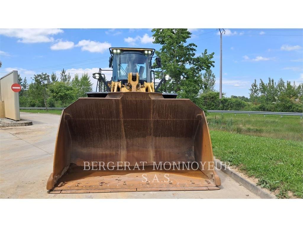 CAT 972M XE Фронтальные погрузчики