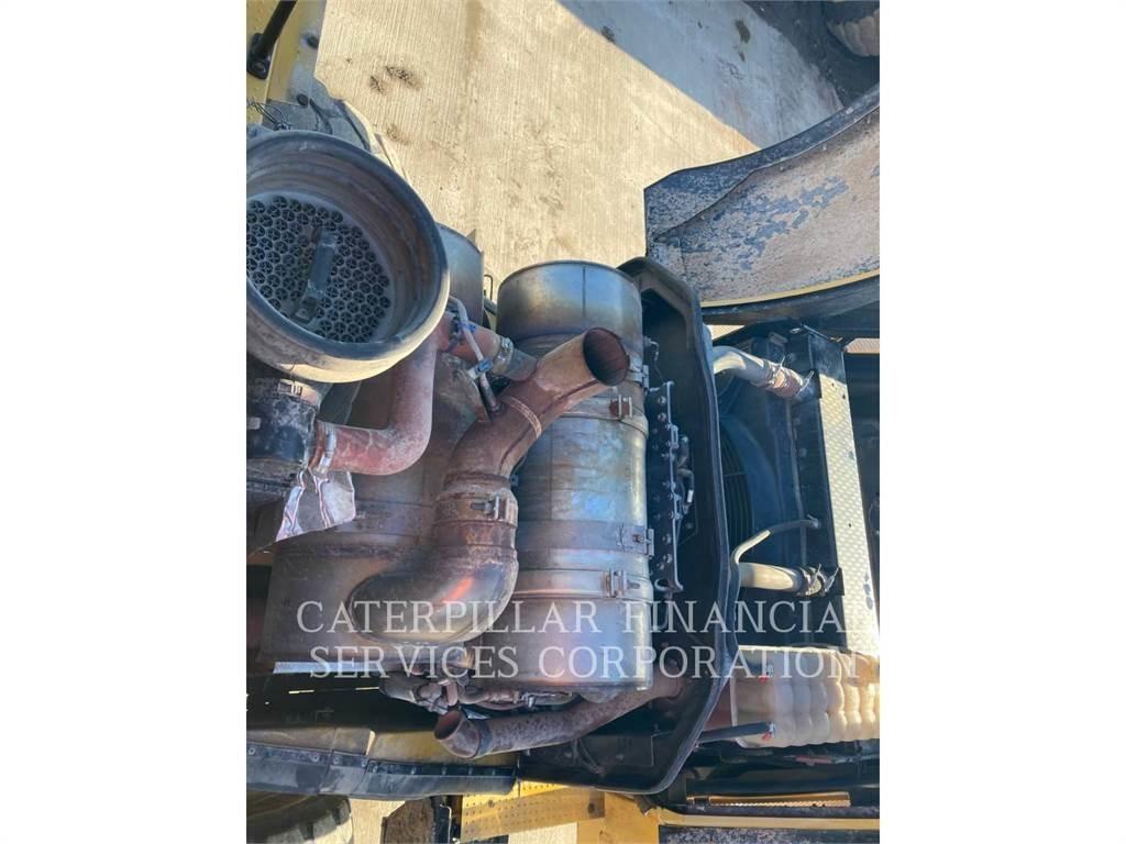CAT 972MXE Фронтальные погрузчики
