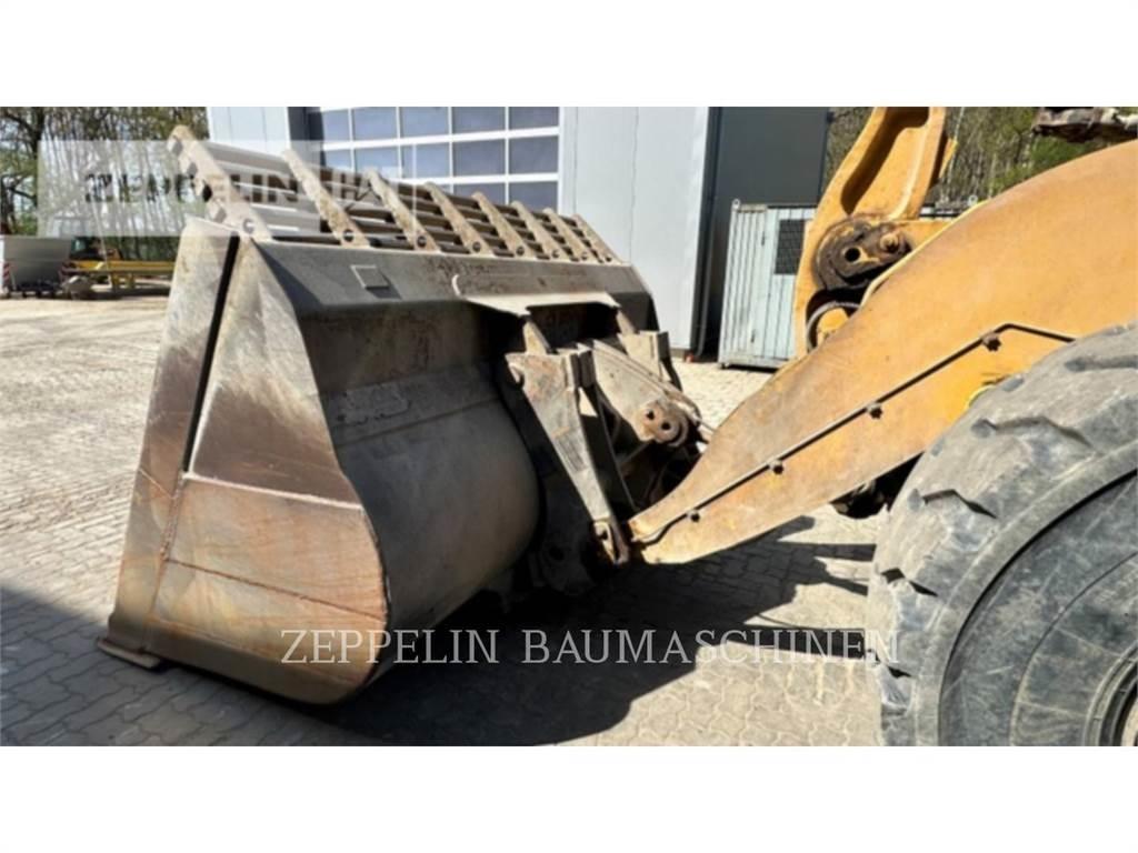 CAT 972MXE Фронтальные погрузчики