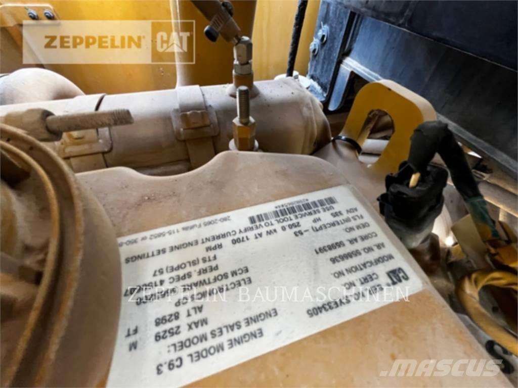 CAT 972MXE Фронтальные погрузчики