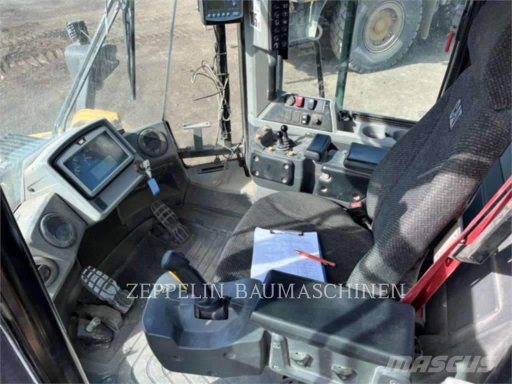 CAT 972MXE Фронтальные погрузчики