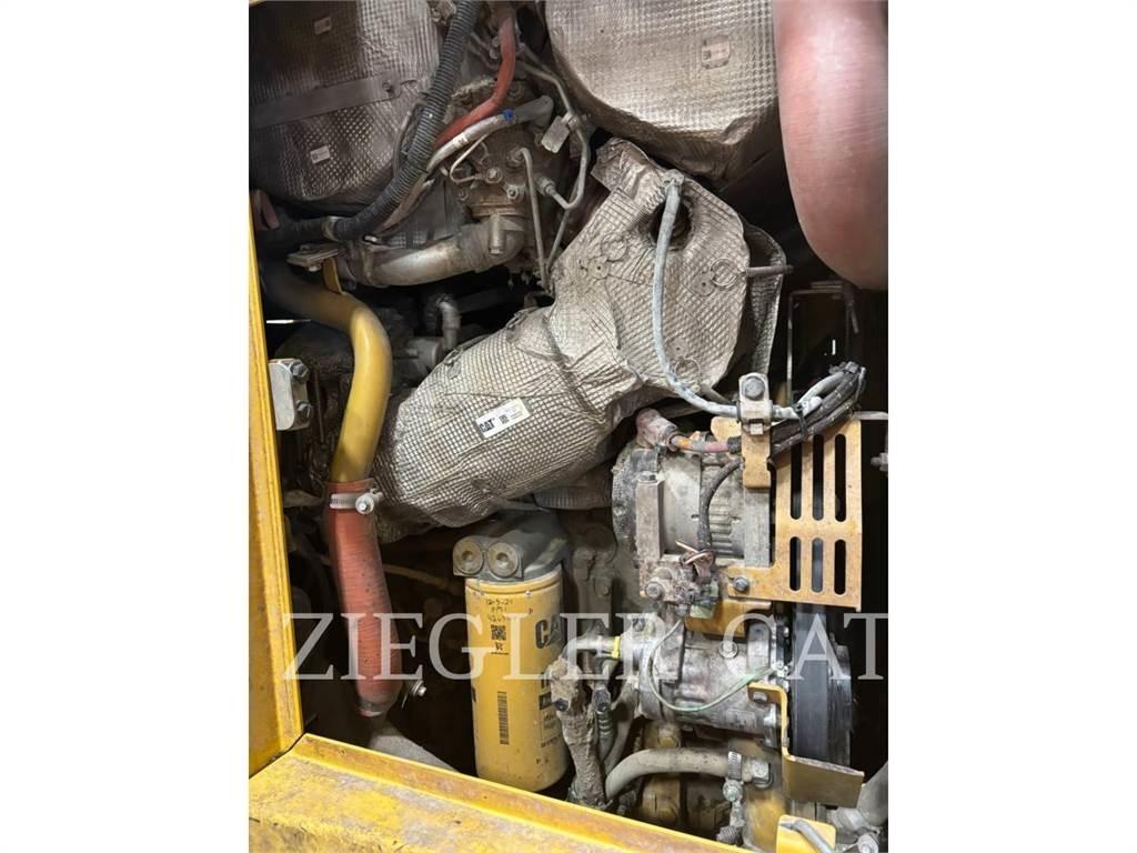 CAT 973K Гусеничные фронтальные погрузчики