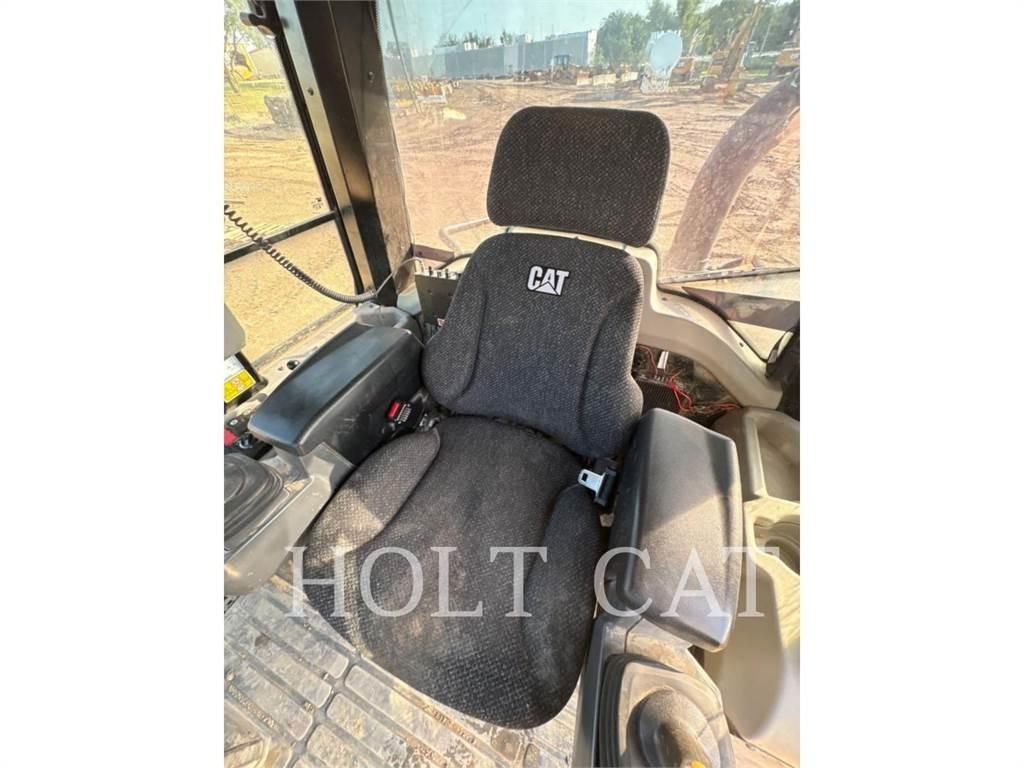 CAT 973K Гусеничные фронтальные погрузчики