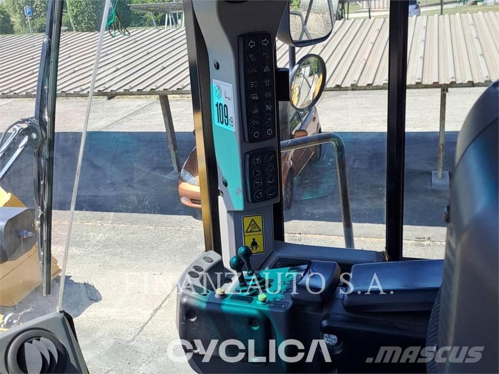 CAT 980K Фронтальные погрузчики