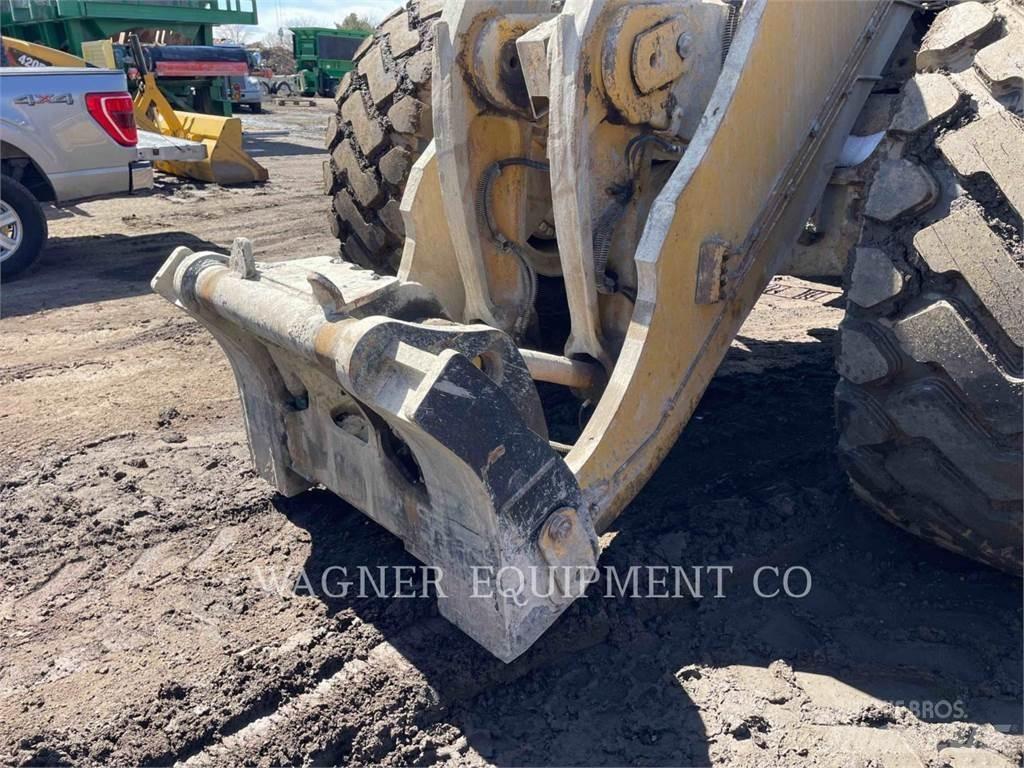 CAT 980M Фронтальные погрузчики