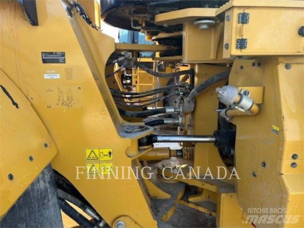 CAT 980M Фронтальные погрузчики