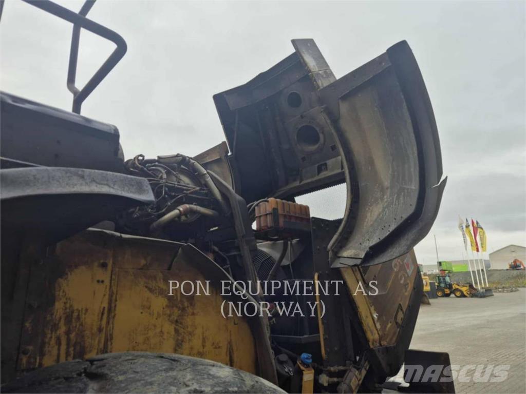 CAT 980M Фронтальные погрузчики