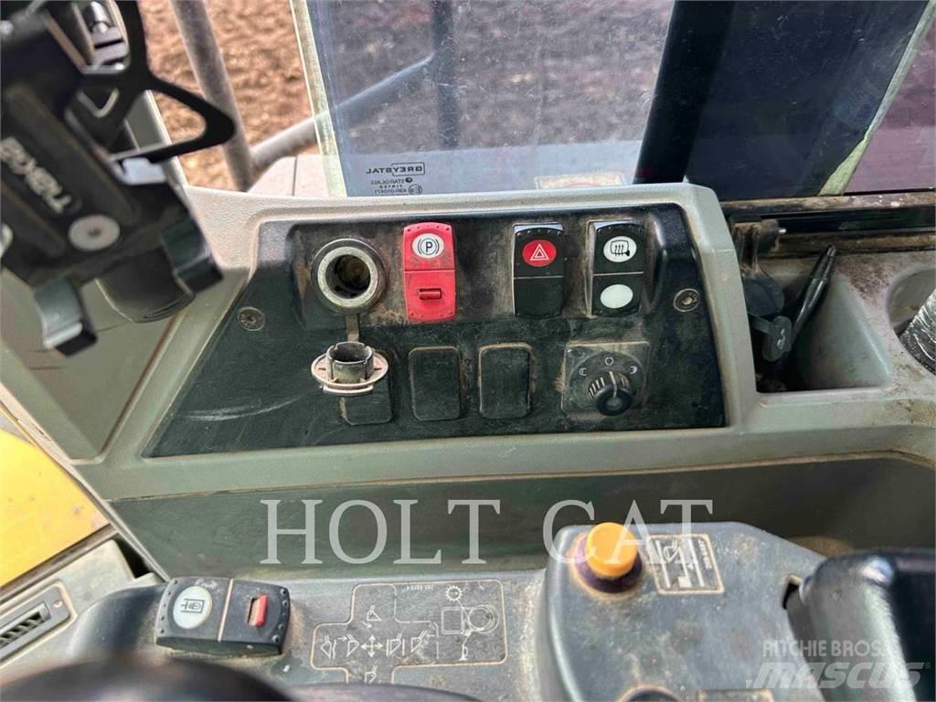 CAT 980M Фронтальные погрузчики