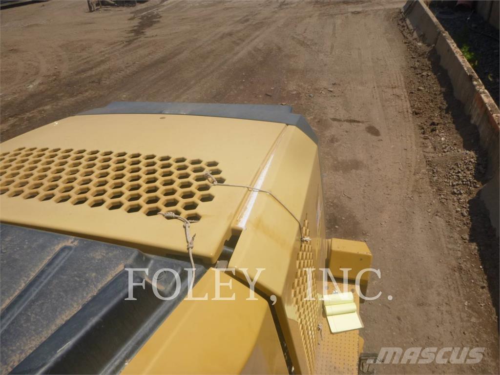 CAT 980M Фронтальные погрузчики