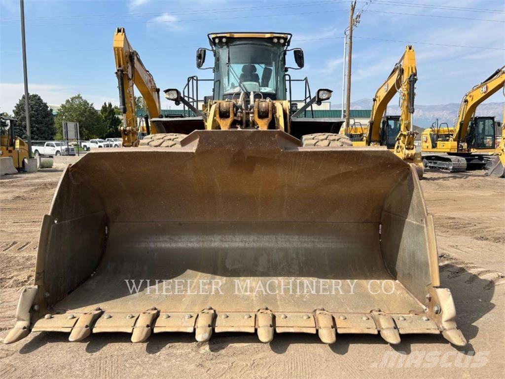 CAT 980M Фронтальные погрузчики