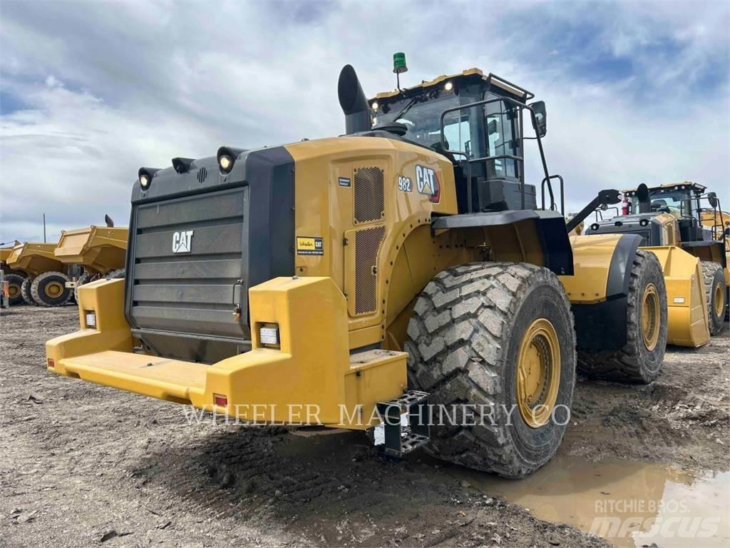 CAT 982 Фронтальные погрузчики
