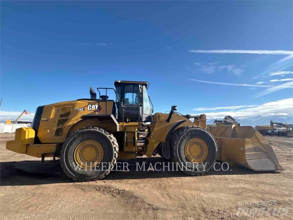 CAT 982 Фронтальные погрузчики