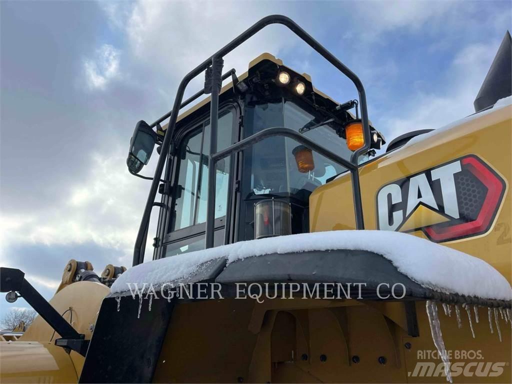 CAT 982 Фронтальные погрузчики